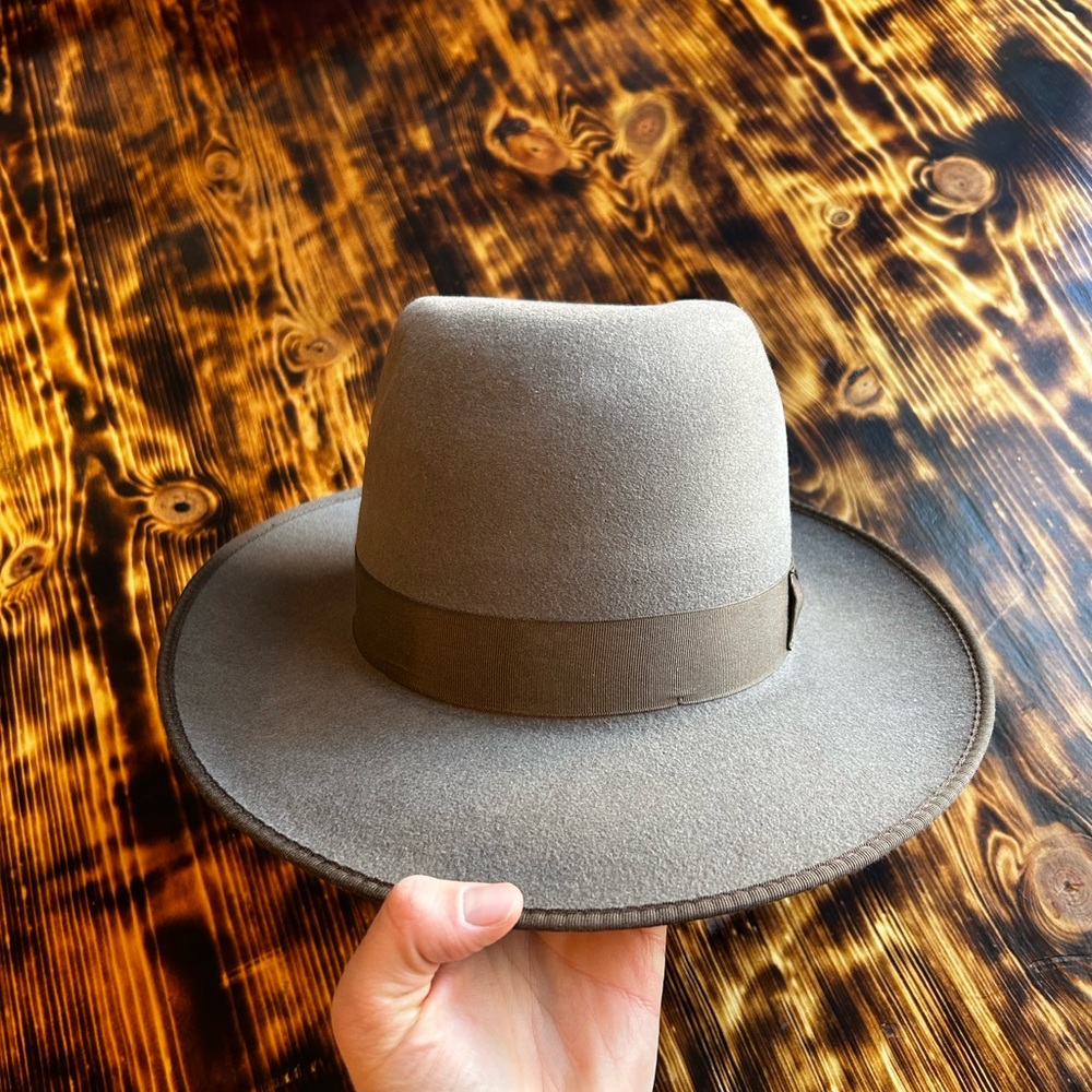 Akubra Brown hat size 57 (US 7 1/8)